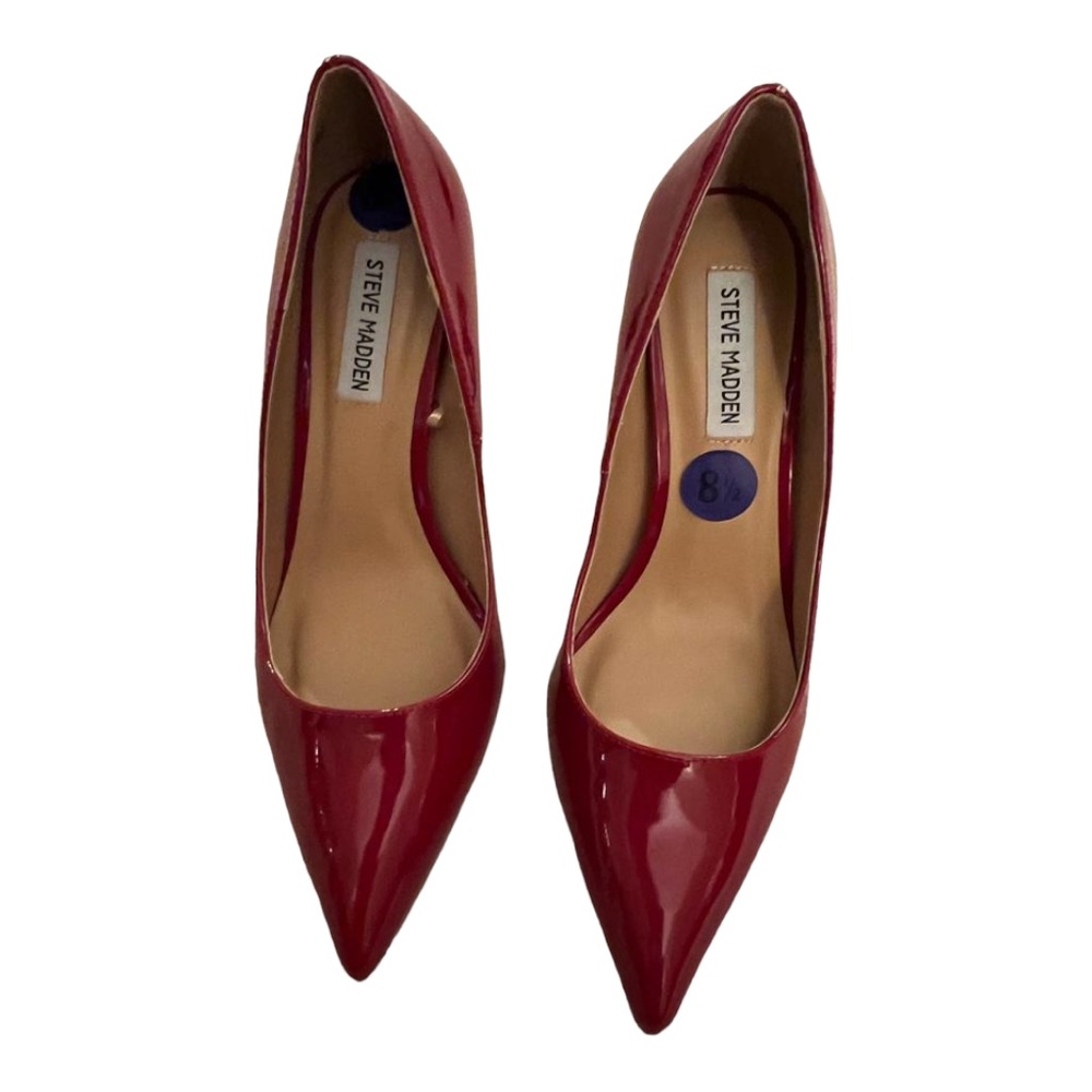 Beautiful Women’s Cherry color High Heels Size 8,5